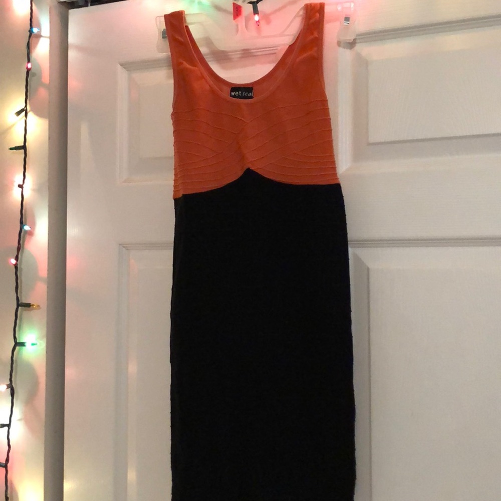 BLACK x PEACH BODY CON DRESS